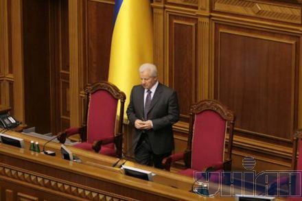 Депутати цілувалися, реготали, плювалися (фоторепортаж)