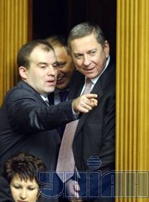 Депутати цілувалися, реготали, плювалися (фоторепортаж)