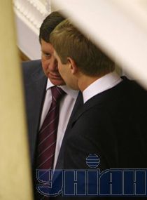 Депутати цілувалися, реготали, плювалися (фоторепортаж)