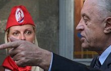 Грач обіцяє баригам Криму: колись вони прокинуться під грім сокир